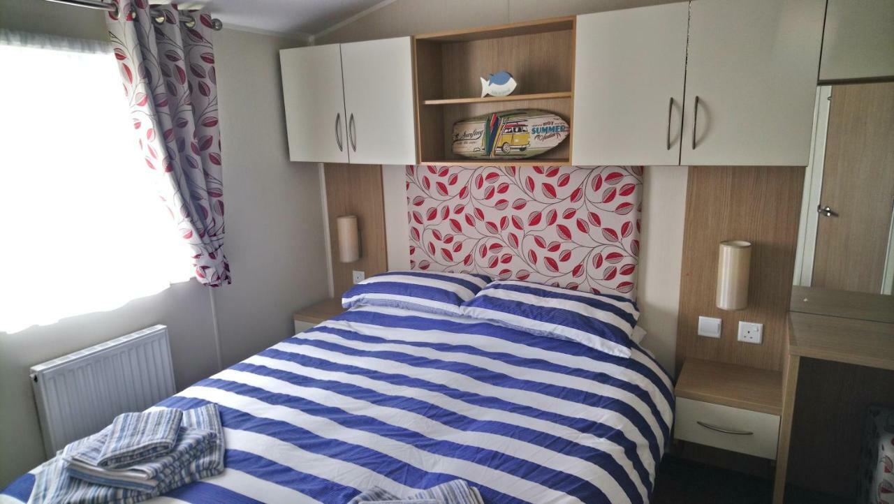 Bude Caravan Caromax - Families And Couples Only Bagian luar foto