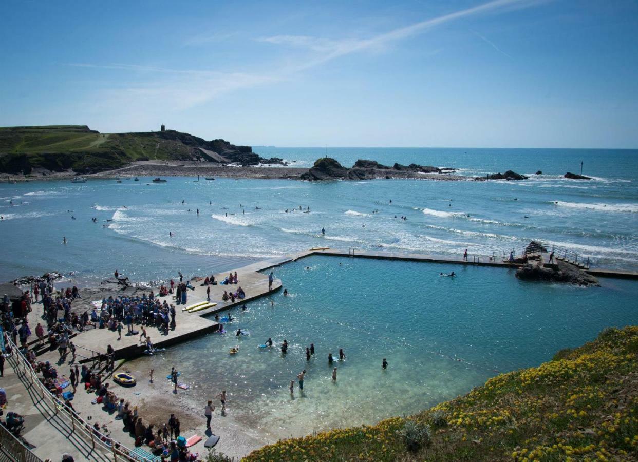 Bude Caravan Caromax - Families And Couples Only Bagian luar foto
